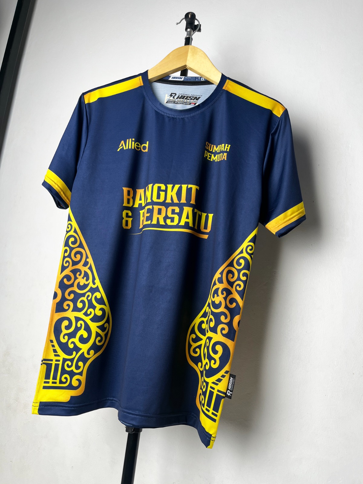 3. BANGKIT & BERSATU